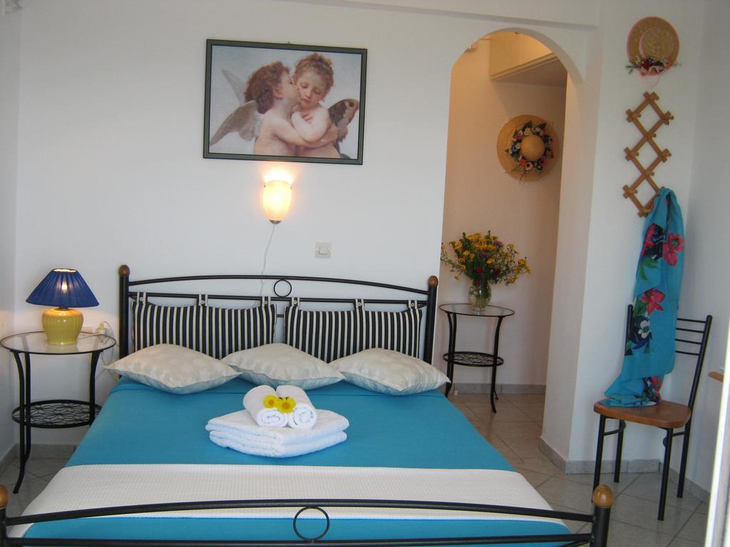 Neapoli Rooms Neápolis Habitación foto